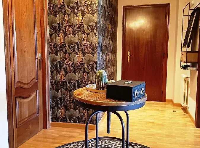 La Eria Ii, Muy Luminoso,wifi, Garaje,15 A Pie Al Centro 아파트 오비에도