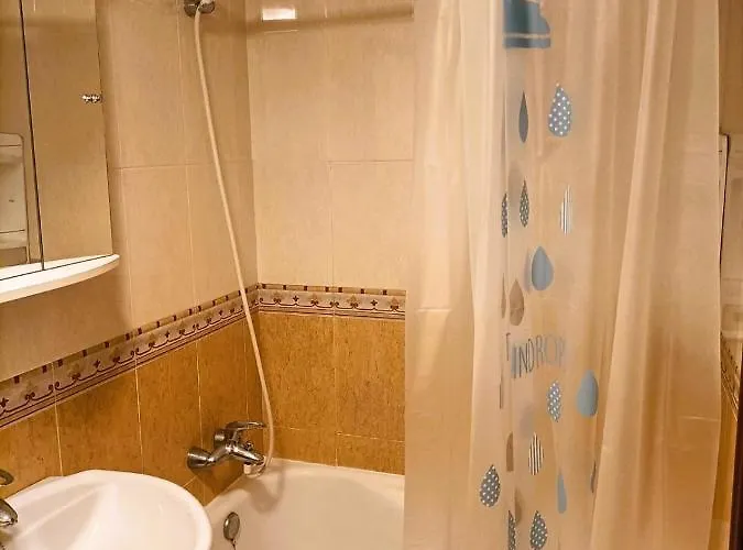 La Eria Ii, Muy Luminoso,wifi, Garaje,15 A Pie Al Centro