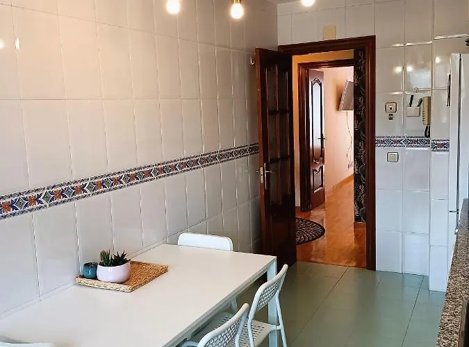 La Eria Ii, Muy Luminoso,wifi, Garaje,15 A Pie Al Centro 아파트 오비에도