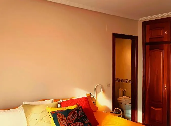 La Eria Ii, Muy Luminoso,wifi, Garaje,15 A Pie Al Centro 아파트 *